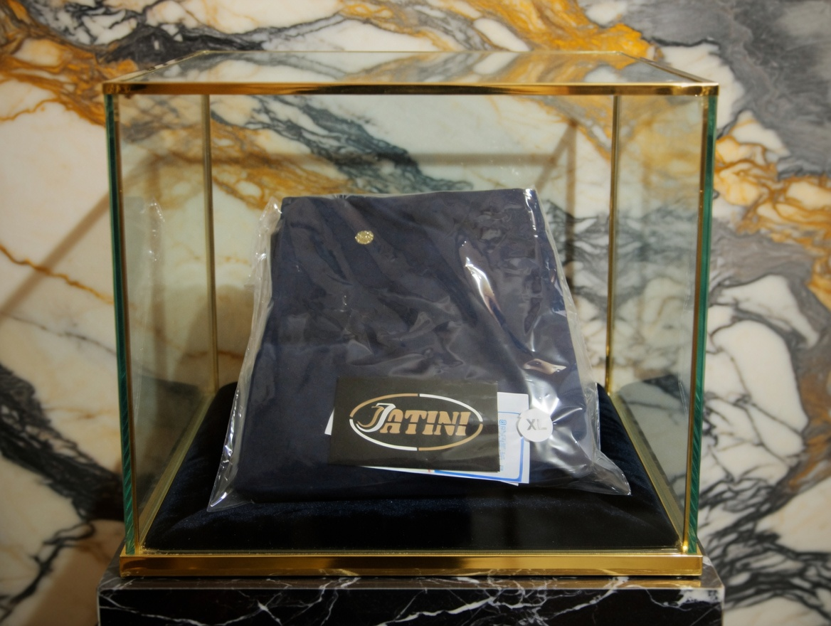 JATINI ONE OF ONE GOLD TEE. SIZE-XLARGE