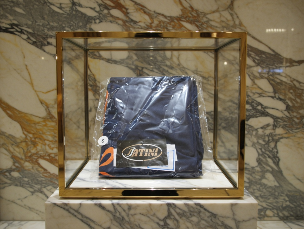 JATINI ONE OF ONE SIGNATURE TEE. SIZE-SMALL