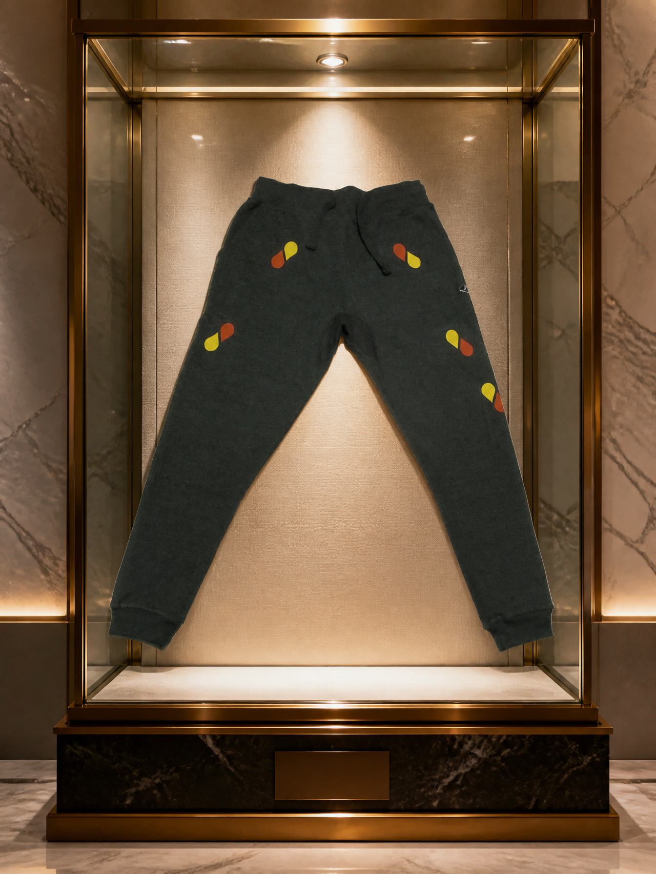 JATINI ONE OF ONE JOGGER PANTS. SIZE-MEDIUM