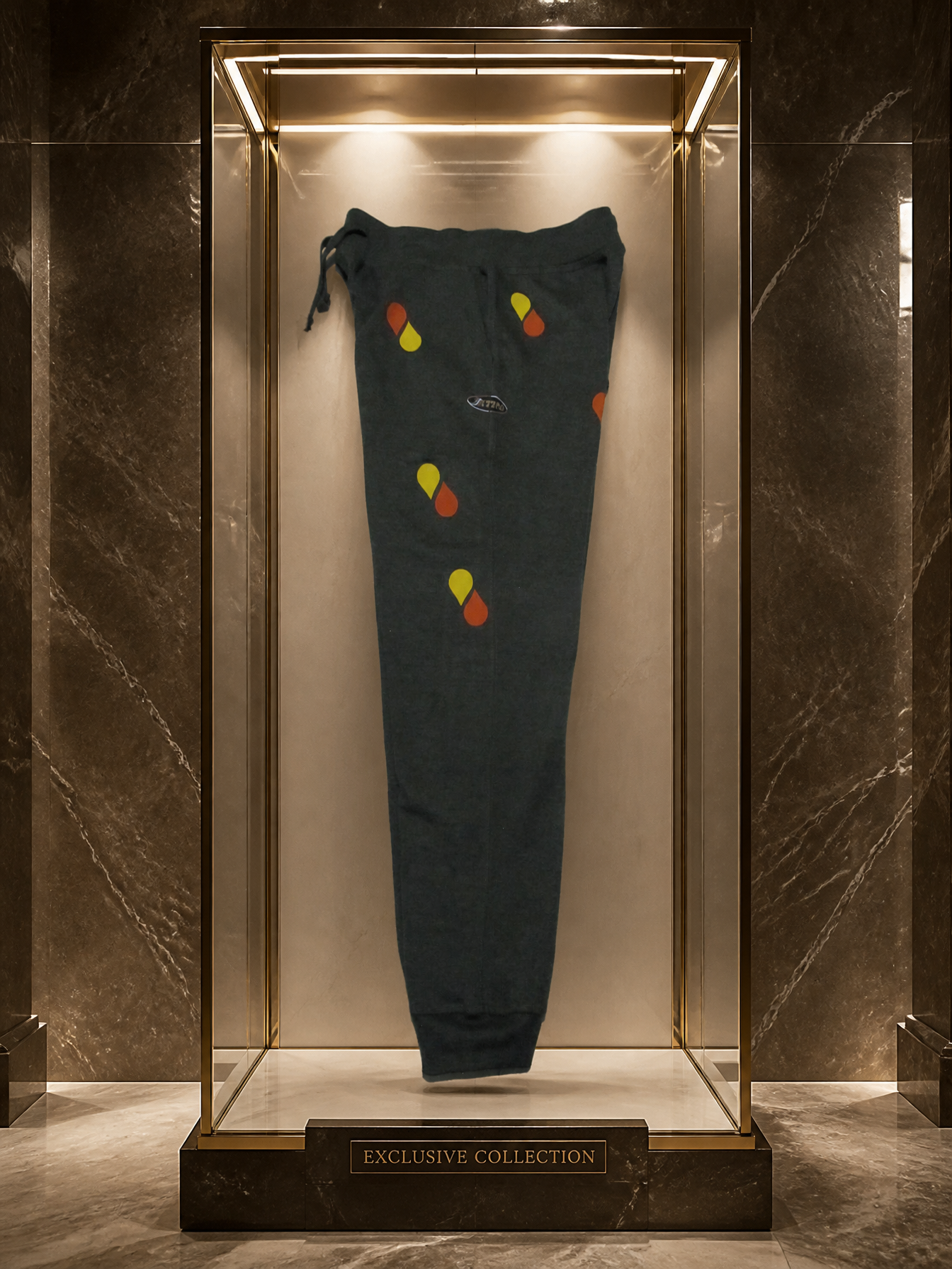 JATINI ONE OF ONE JOGGER PANTS. SIZE-MEDIUM