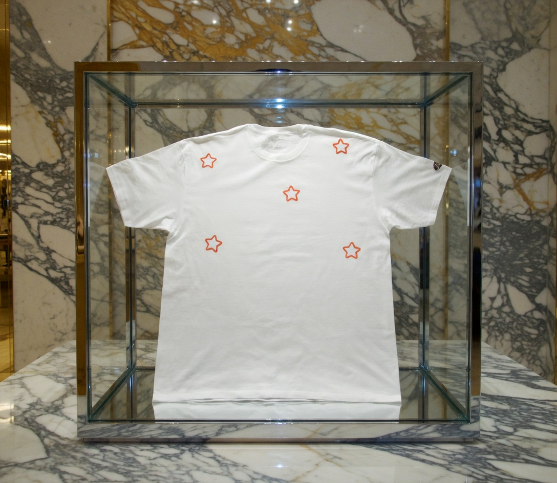 JATINI ONE OF ONE SIGNATURE TEE. SIZE 2X-LARGE