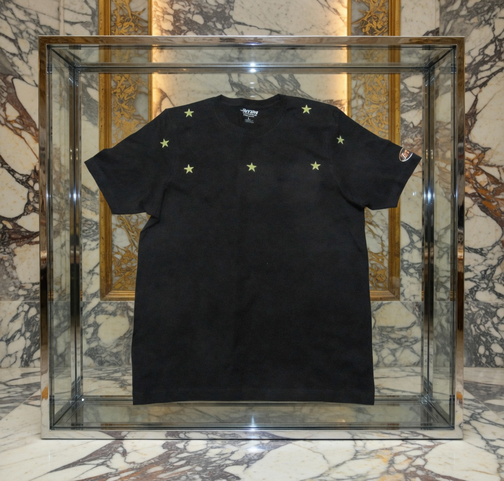 JATINI ONE OF ONE REFLECTIVE TEE. SIZE-LARGE