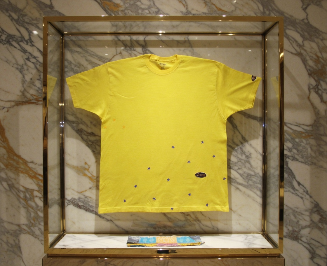 JATINI ONE OF ONE CLASSIC TEE. SIZE 2X-LARGE