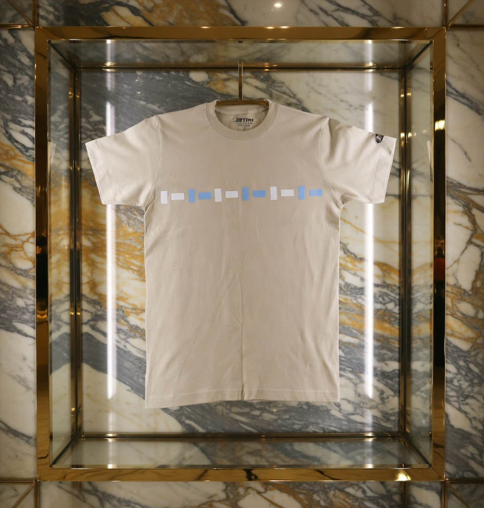 JATINI ONE OF ONE CLASSIC TEE. SIZE-SMALL