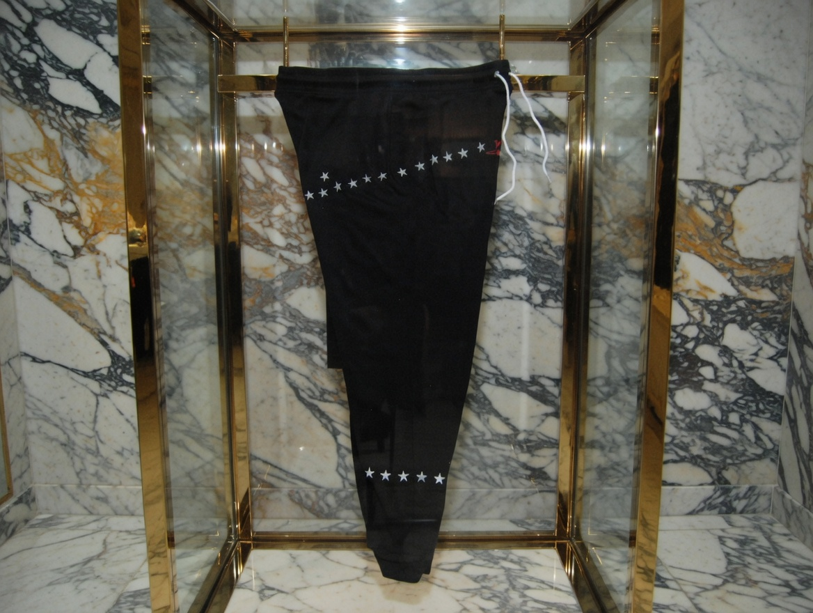 JATINI ONE OF ONE JOGGER PANTS. SIZE-LARGE