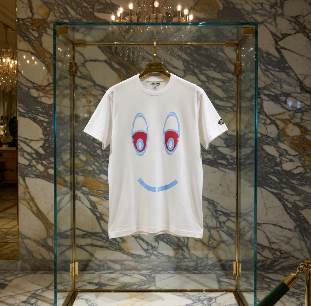 JATINI ONE OF ONE CLASSIC TEE. SIZE-MEDIUM