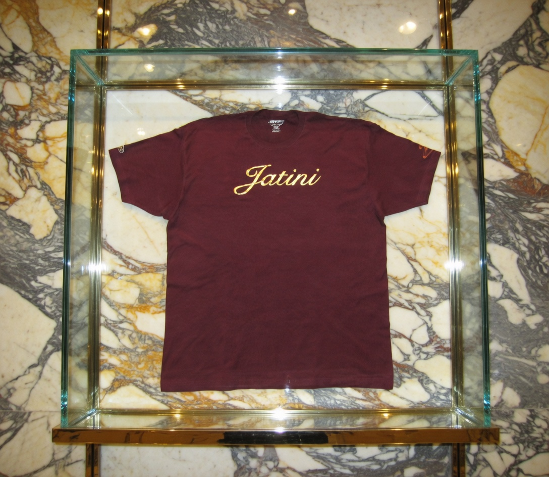 JATINI ONE OF ONE GOLD TEE. SIZE 2X-LARGE
