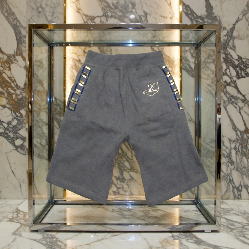 JATINI ONE OF ONE SHORTS. SIZE-MEDIUM