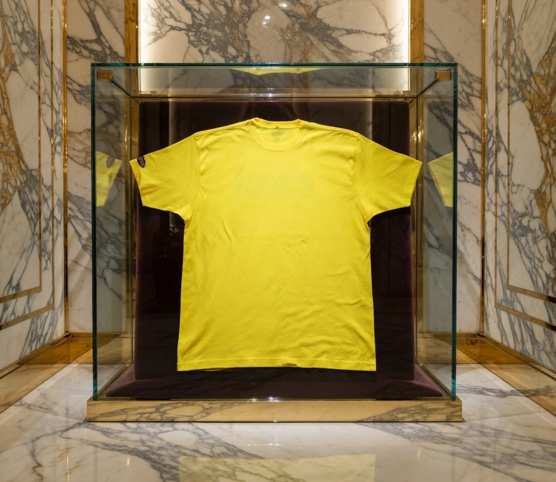 JATINI ONE OF ONE NEW YORK TEE. SIZE 2X-LARGE