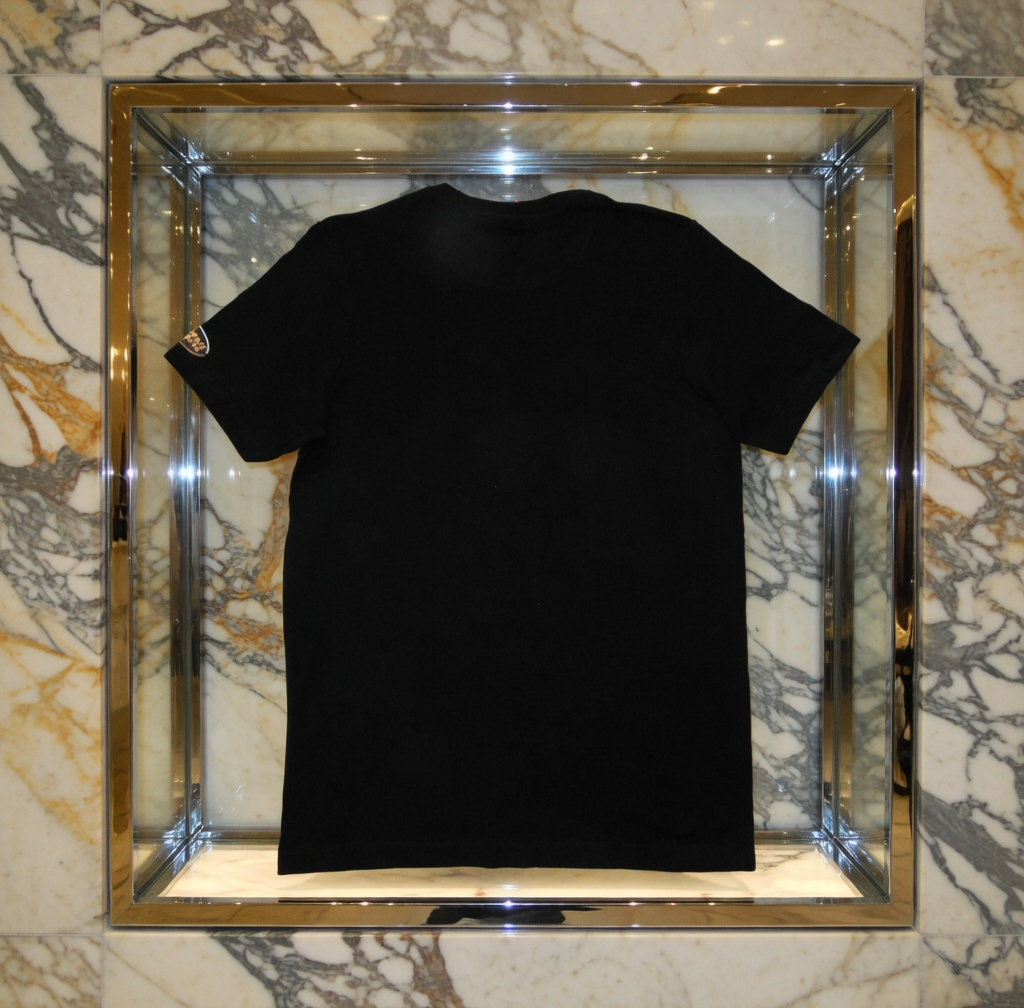 JATINI ONE OF ONE NEW YORK TEE. SIZE-MEDIUM