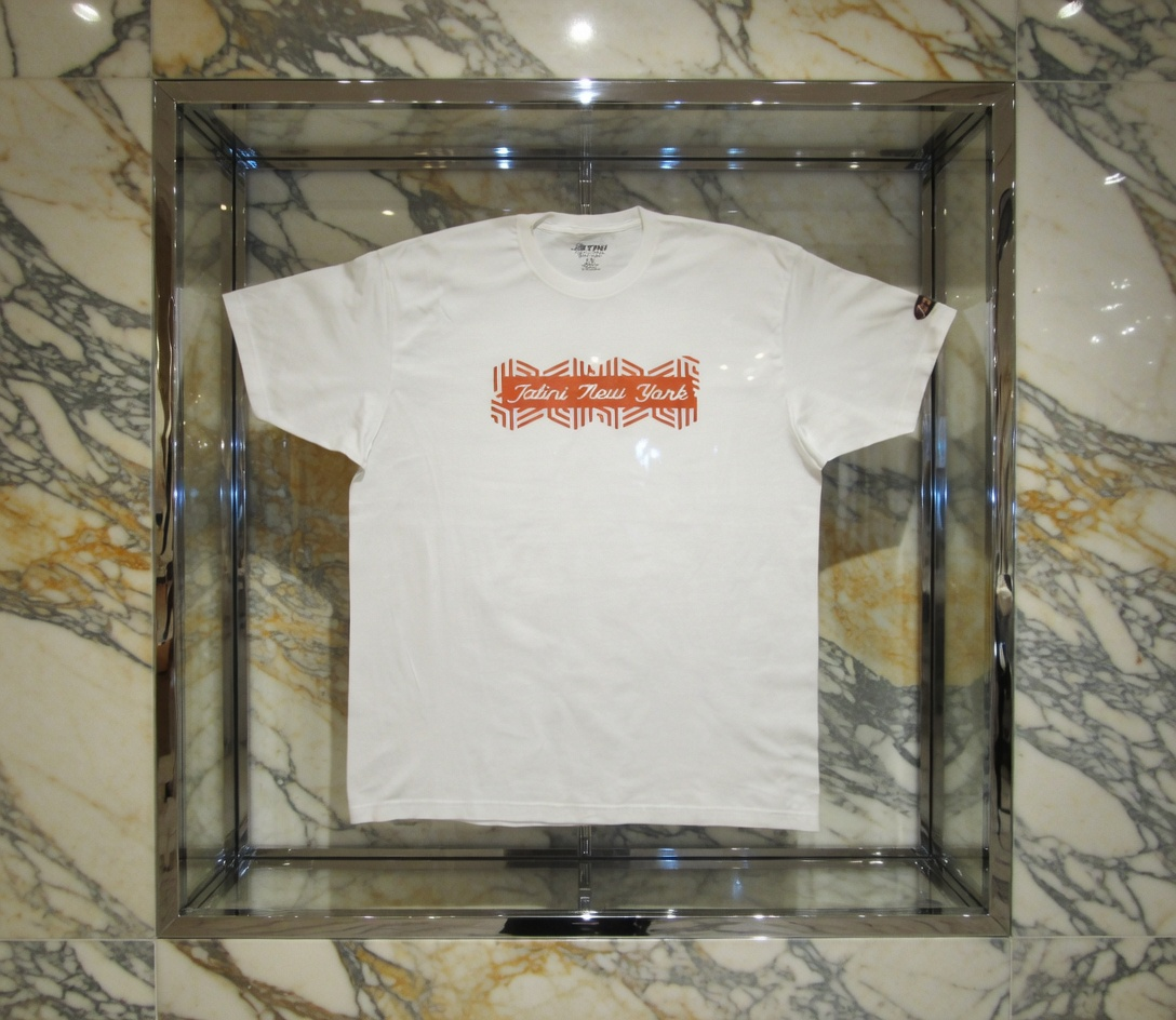 JATINI ONE OF ONE NEW YORK TEE. SIZE 2X-XLARGE