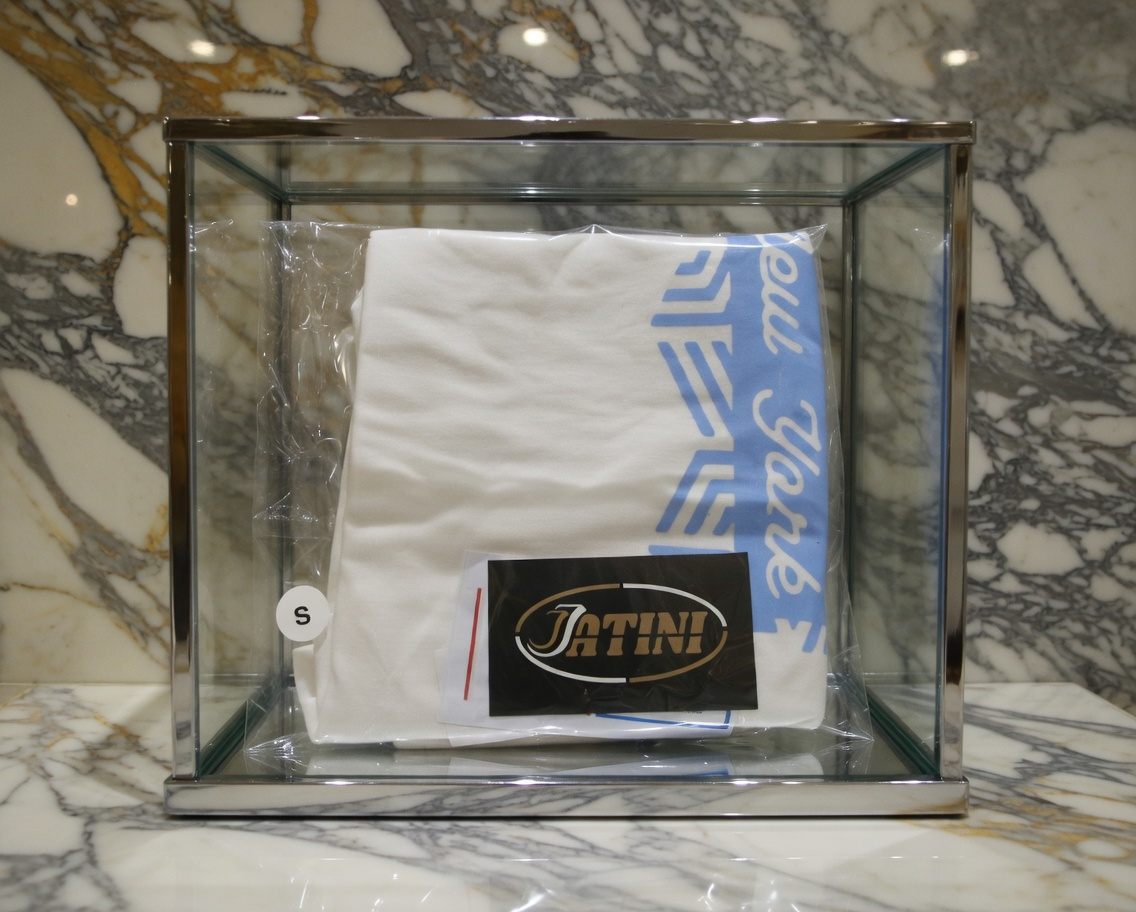 JATINI ONE OF ONE NEW YORK TEE. SIZE-SMALL