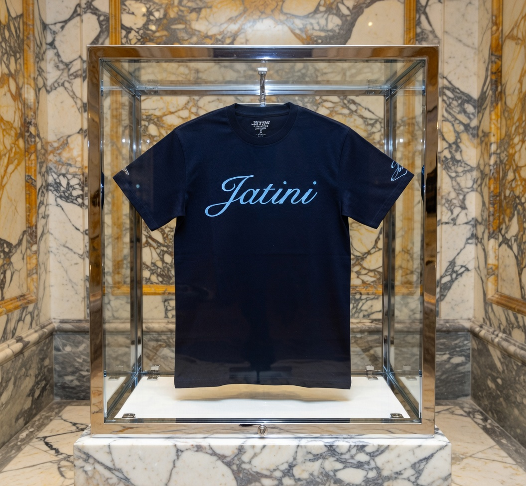 JATINI ONE OF ONE SIGNATURE TEE. SIZE-SMALL