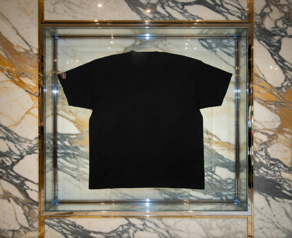 JATINI ONE OF ONE NEW YORK TEE. SIZE 2X-LARGE