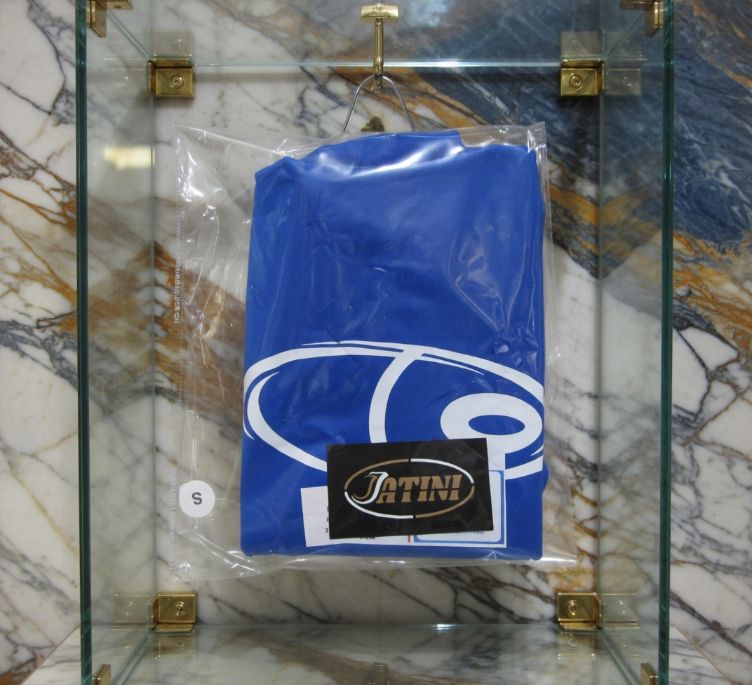JATINI ONE OF ONE CLASSIC TEE. SIZE-SMALL
