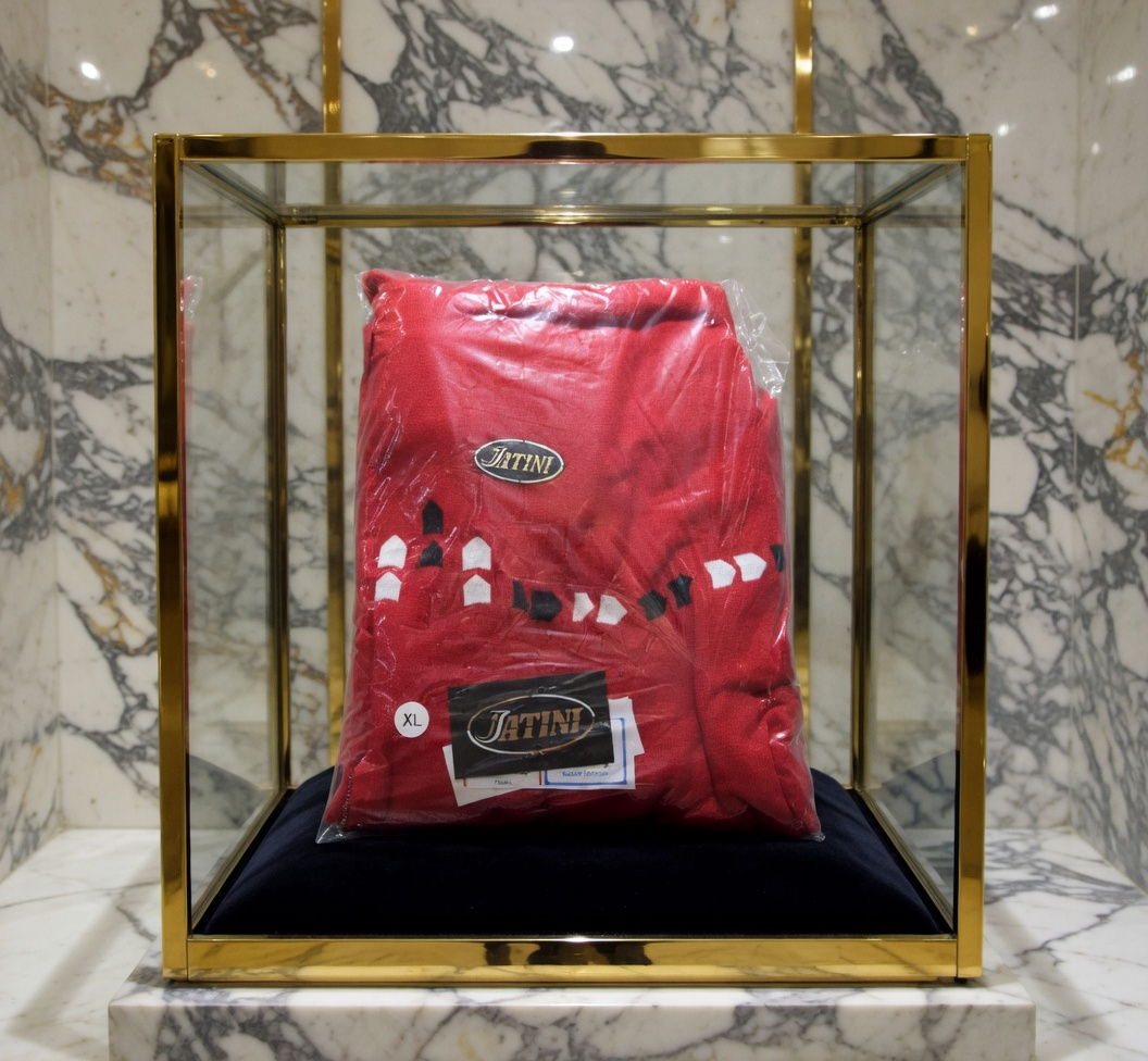 JATINI ONE OF ONE PREMIUM ZIP-UP HOODIE SIZE-XLARGE