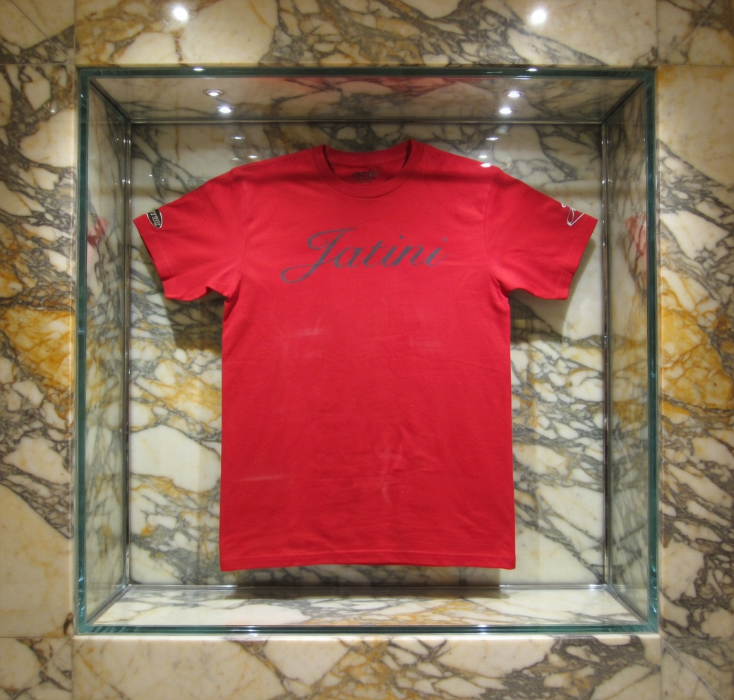 JATINI ONE OF ONE REFLECTIVE TEE. SIZE-SMALL