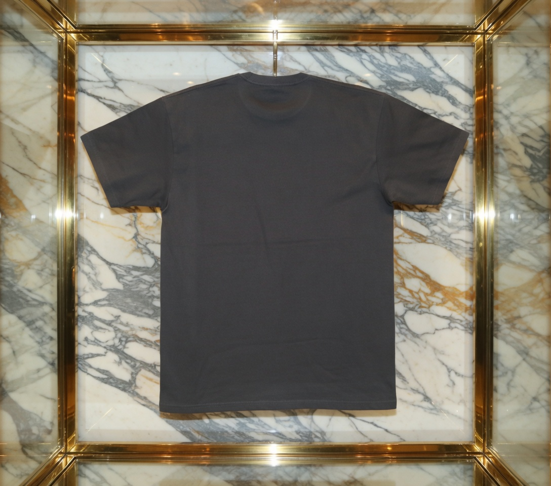 JATINI ONE OF ONE CLASSIC TEE. SIZE -XLARGE