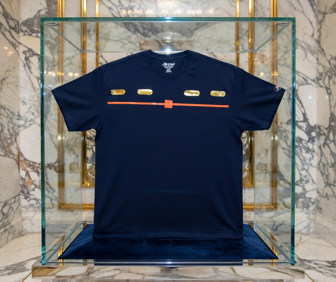 JATINI ONE OF ONE GOLD TEE. SIZE 2X-LARGE
