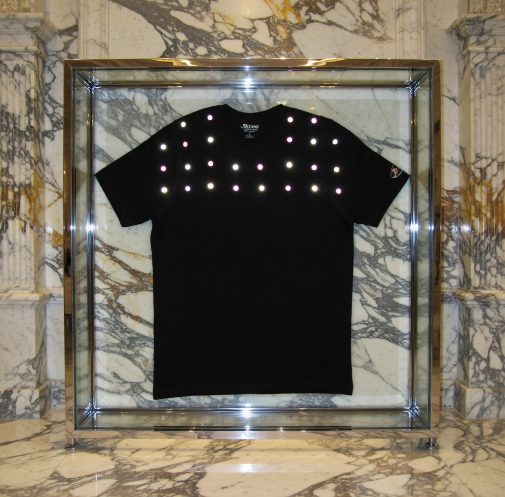 JATINI ONE OF ONE REFLECTIVE TEE. SIZE-LARGE