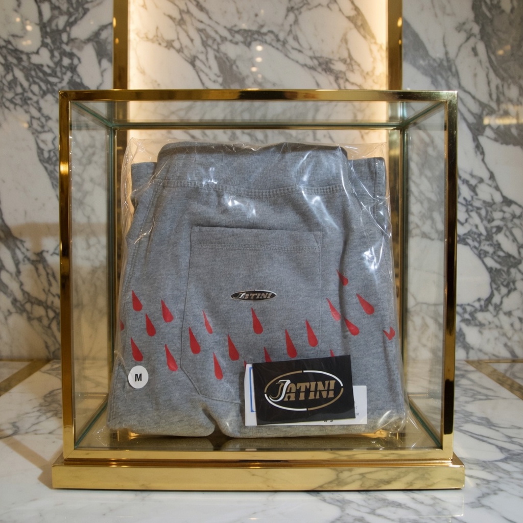 JATINI ONE OF ONE SHORTS. SIZE-MEDIUM