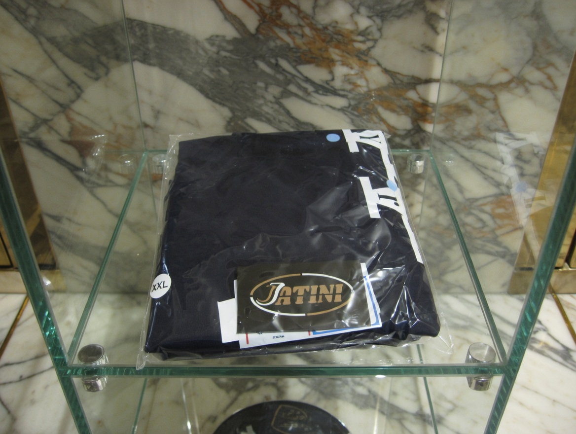 JATINI ONE OF ONE NEW YORK TEE. SIZE 2X-LARGE