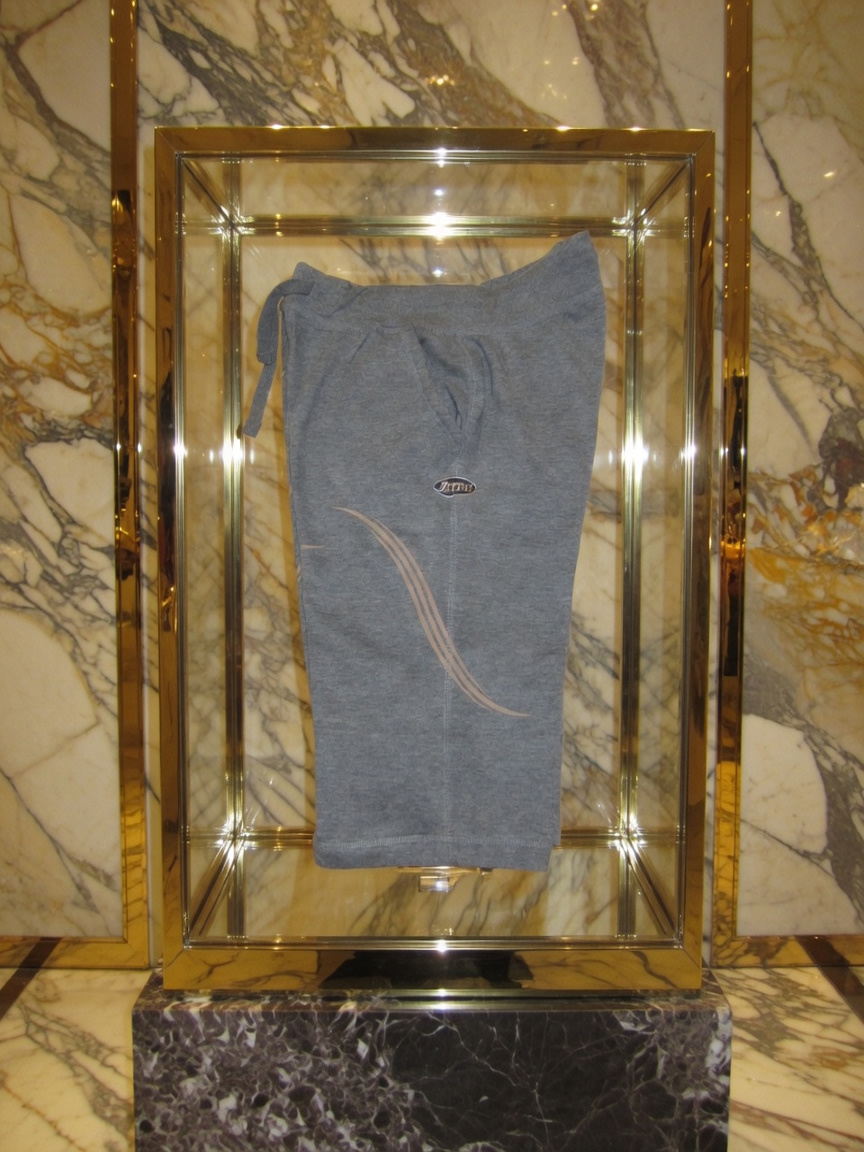 JATINI ONE OF ONE SHORTS. SIZE-XLARGE