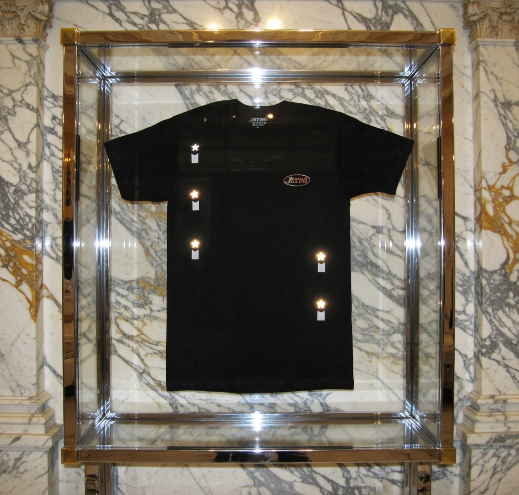 JATINI ONE OF ONE REFLECTIVE TEE. SIZE-SMALL
