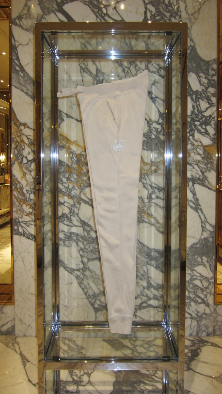 JATINI ONE OF ONE JOGGER PANTS. SIZE-XLARGE