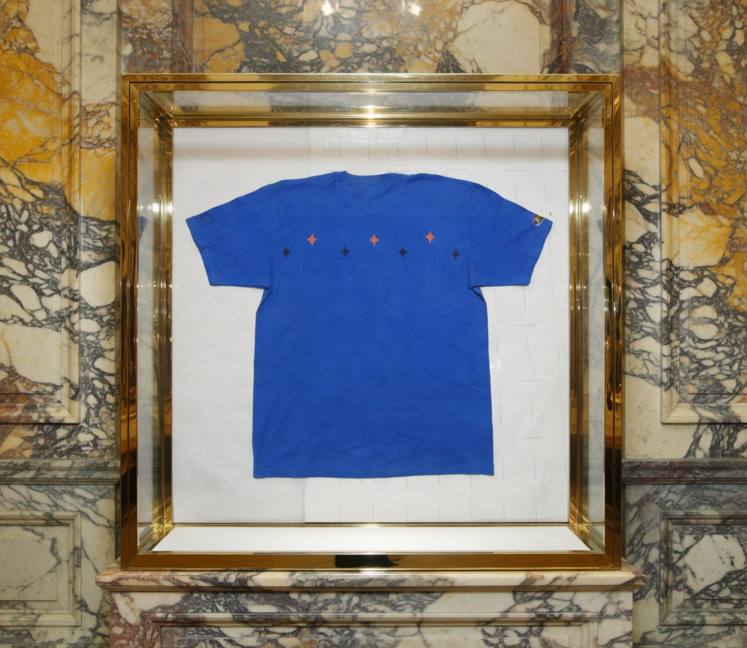 JATINI ONE OF ONE SIGNATURE TEE. SIZE-XLARGE