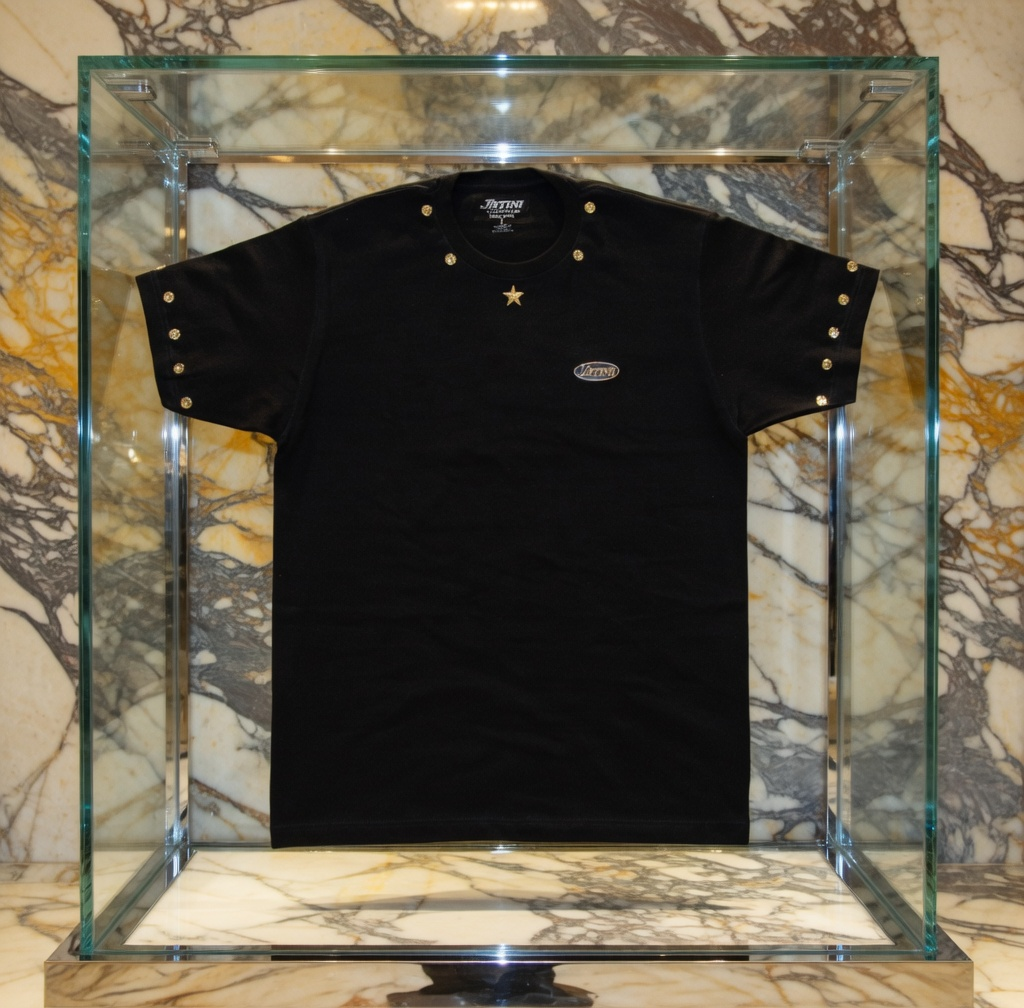 JATINI ONE OF ONE GOLD TEE. SIZE-LARGE