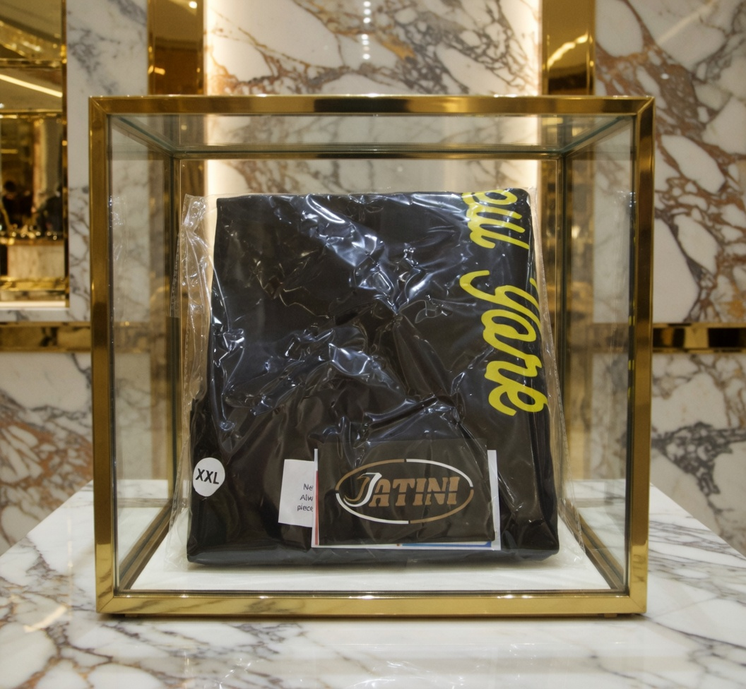 JATINI ONE OF ONE NEW YORK TEE. SIZE 2X-LARGE