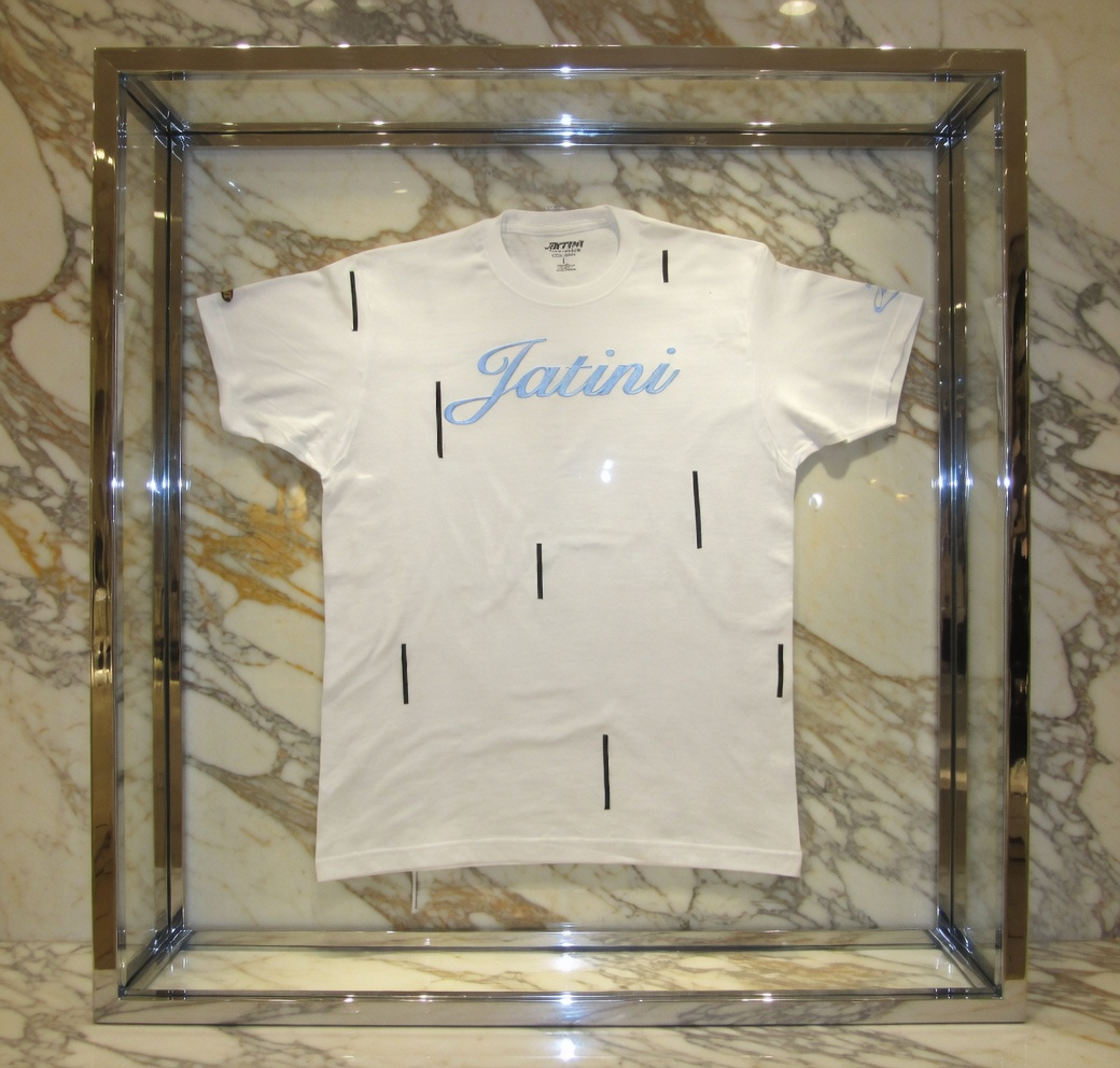 JATINI ONE OF ONE REFLECTIVE TEE. SIZE-LARGE