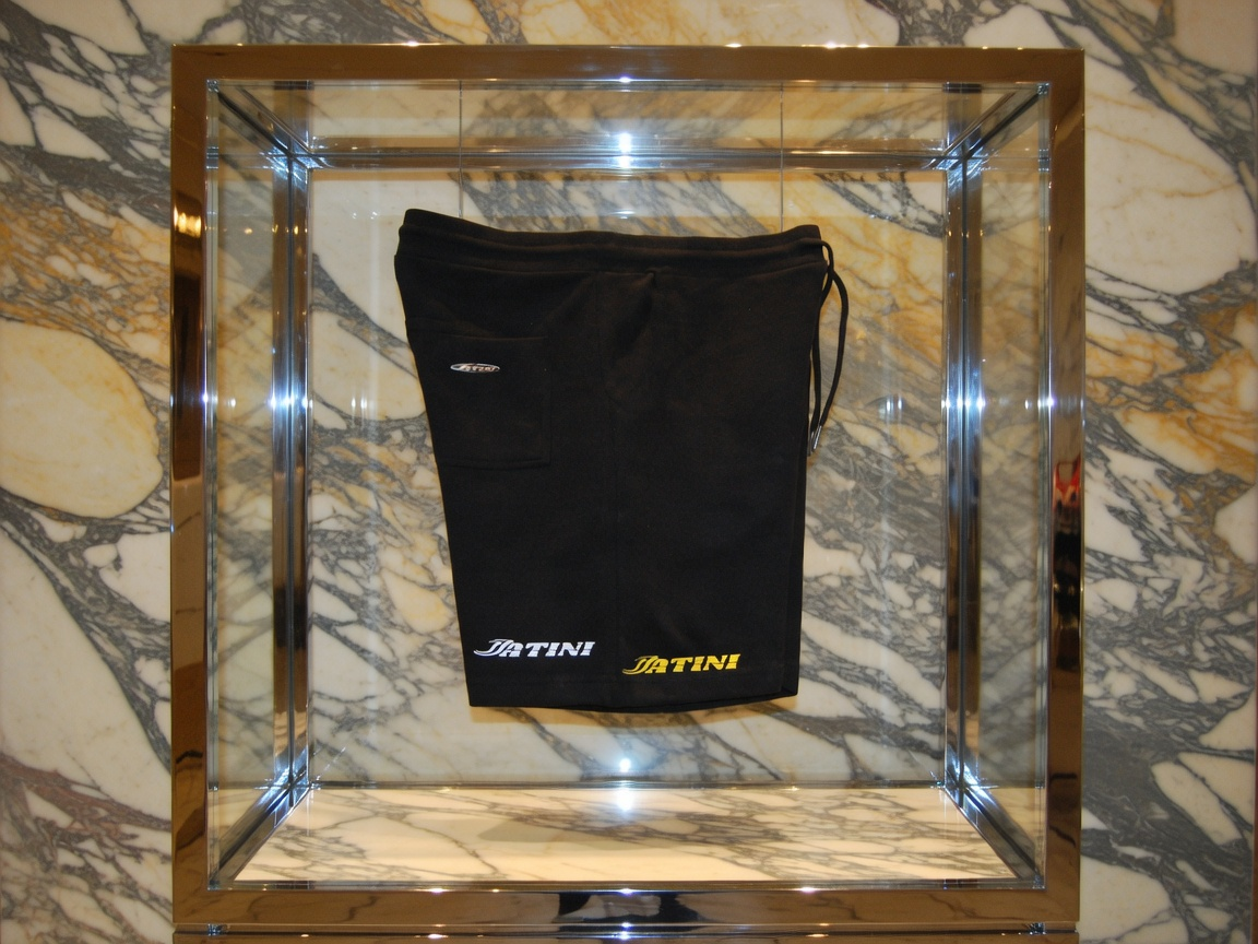 JATINI ONE OF ONE SHORTS. SIZE-SMALL