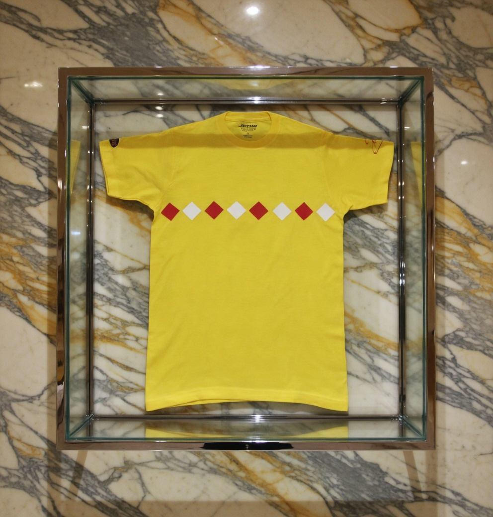 JATINI ONE OF ONE SIGNATURE TEE. SIZE-SMALL