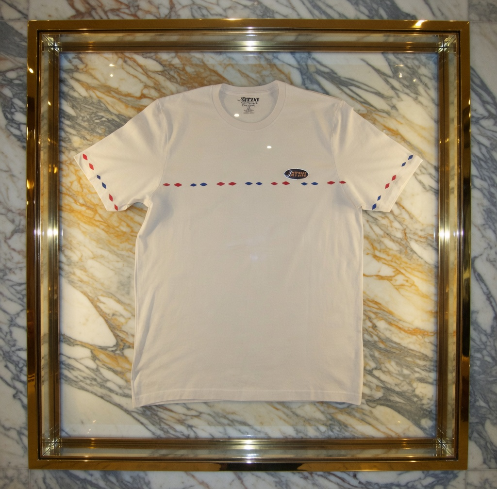 JATINI ONE OF ONE CLASSIC TEE. SIZE X-LARGE