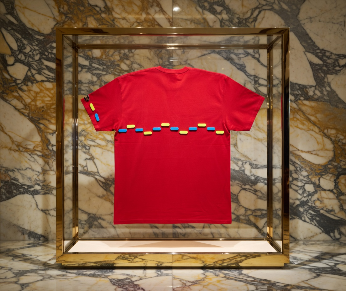 JATINI ONE OF ONE NEON TEE. SIZE 2X-LARGE