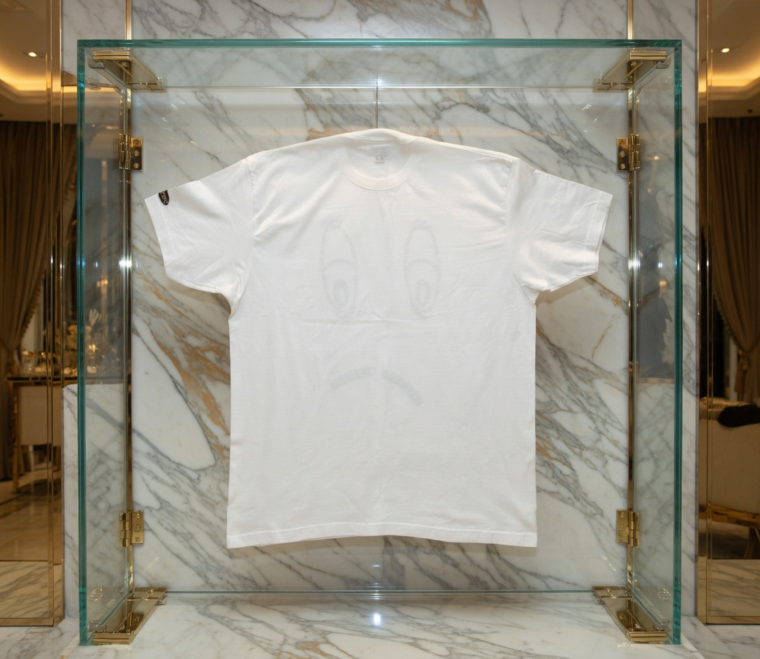 JATINI ONE OF ONE CLASSIC TEE. SIZE 2X-LARGE
