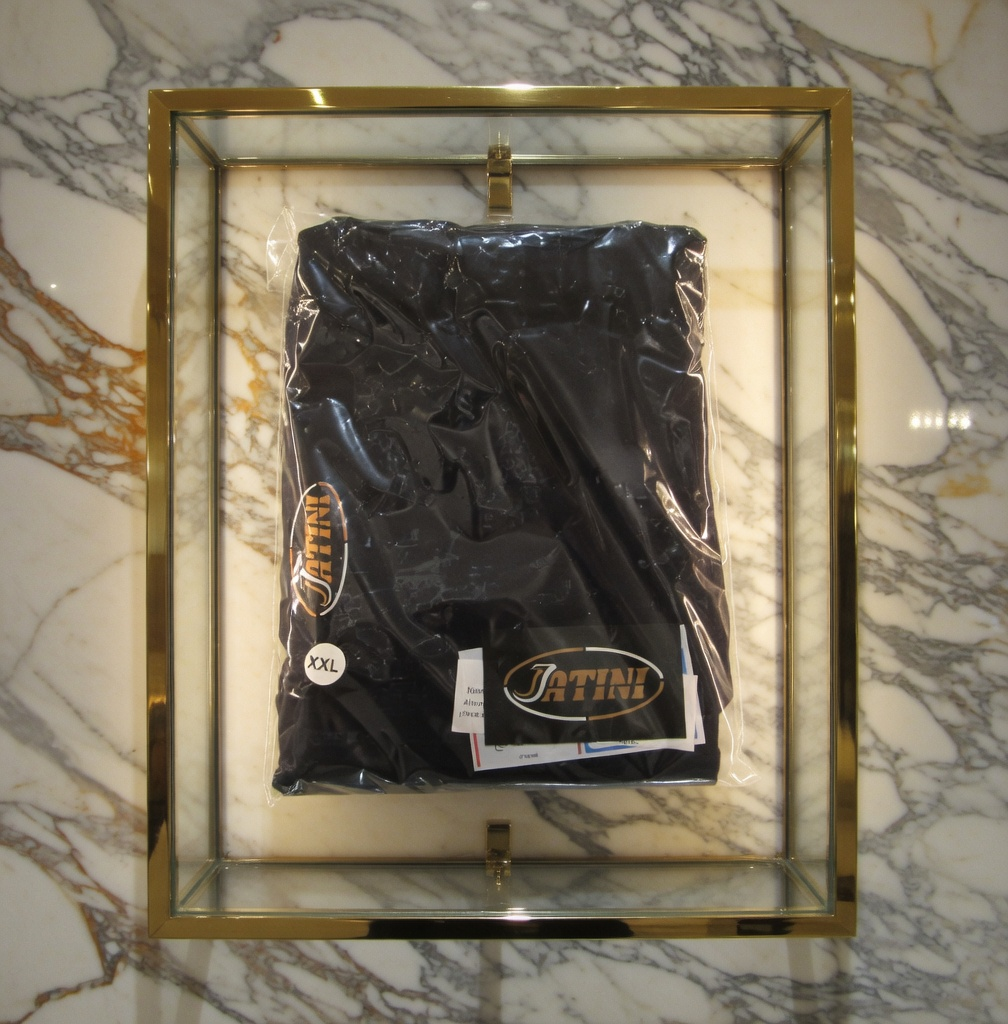 JATINI ONE OF ONE CLASSIC TEE. SIZE 2X-LARGE