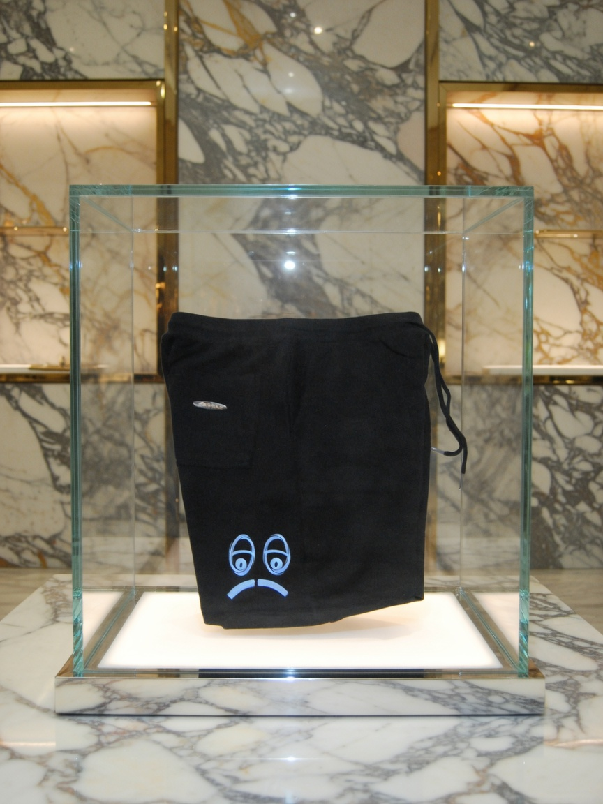 JATINI ONE OF ONE SHORTS. SIZE-MEDIUM