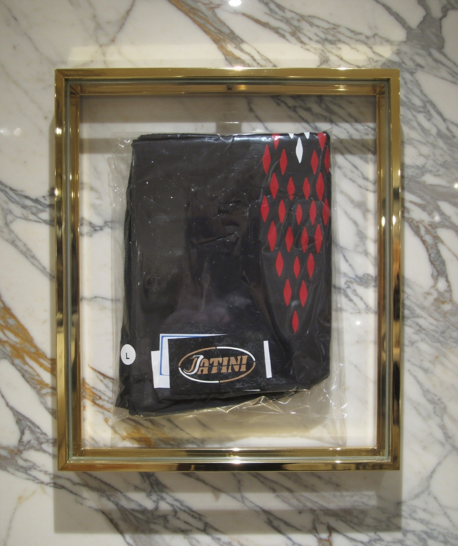 JATINI ONE OF ONE CLASSIC TEE. SIZE -LARGE