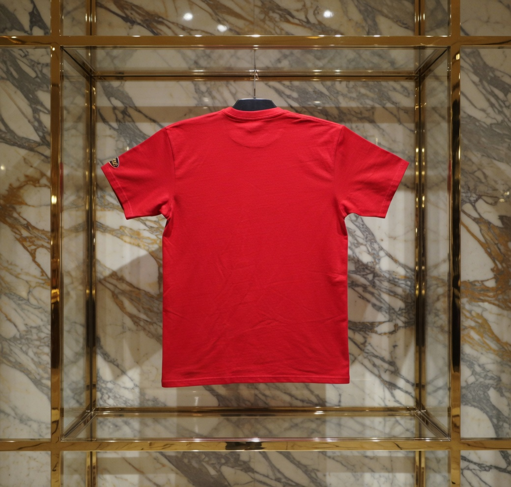 JATINI ONE OF ONE CLASSIC TEE. SIZE -LARGE