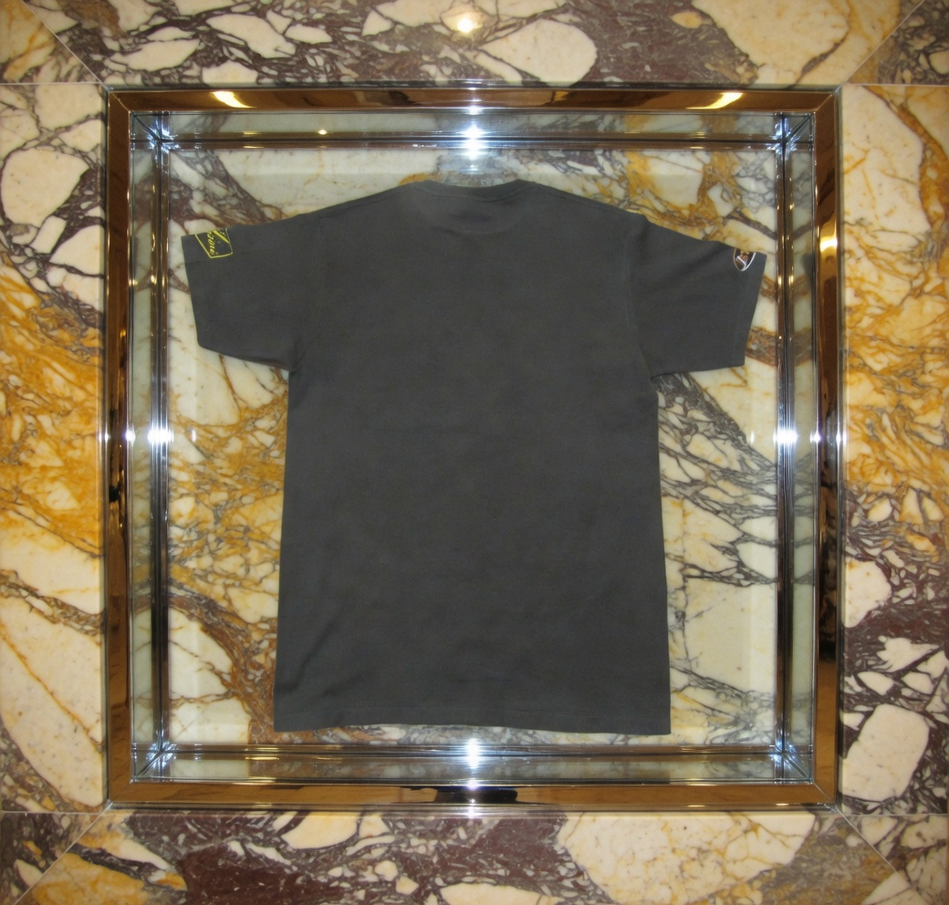 JATINI ONE OF ONE SIGNATURE TEE. SIZE-MEDIUM