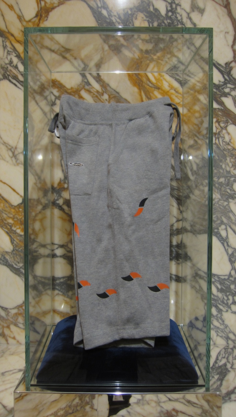 JATINI ONE OF ONE SHORTS. SIZE-MEDIUM