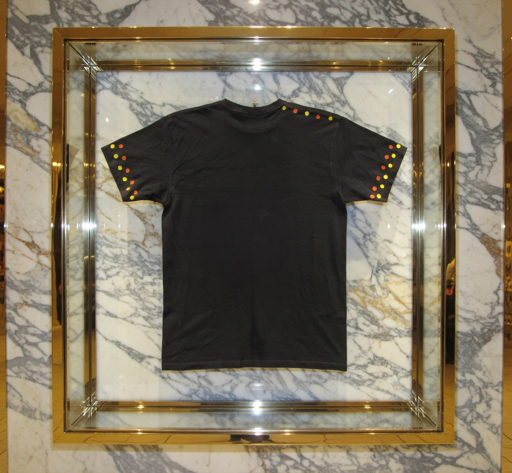 JATINI ONE OF ONE CLASSIC TEE. SIZE-LARGE