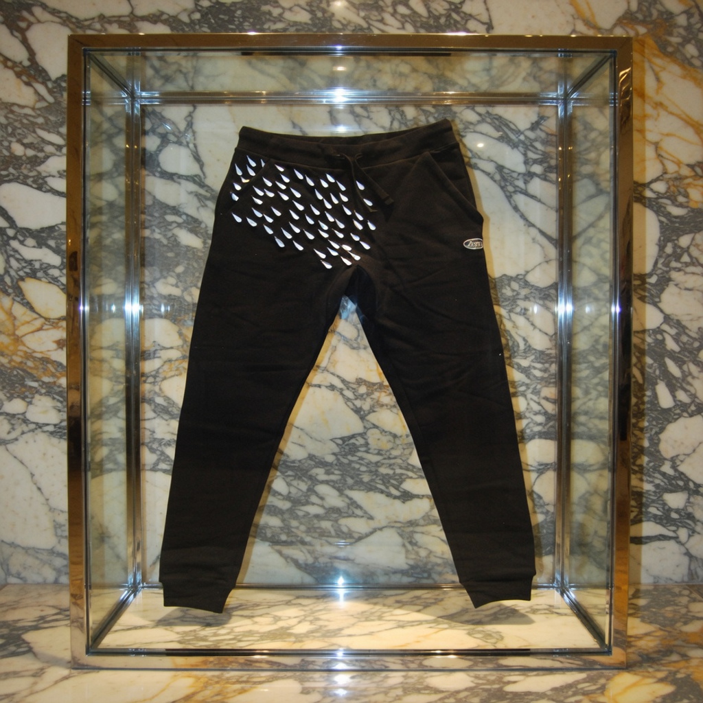 JATINI ONE OF ONE JOGGER PANTS. SIZE-XLARGE