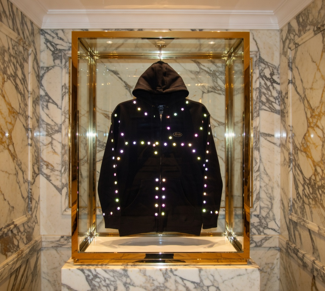 JATINI ONE OF ONE PREMIUM ZIP-UP HOODIE SIZE-XLARGE