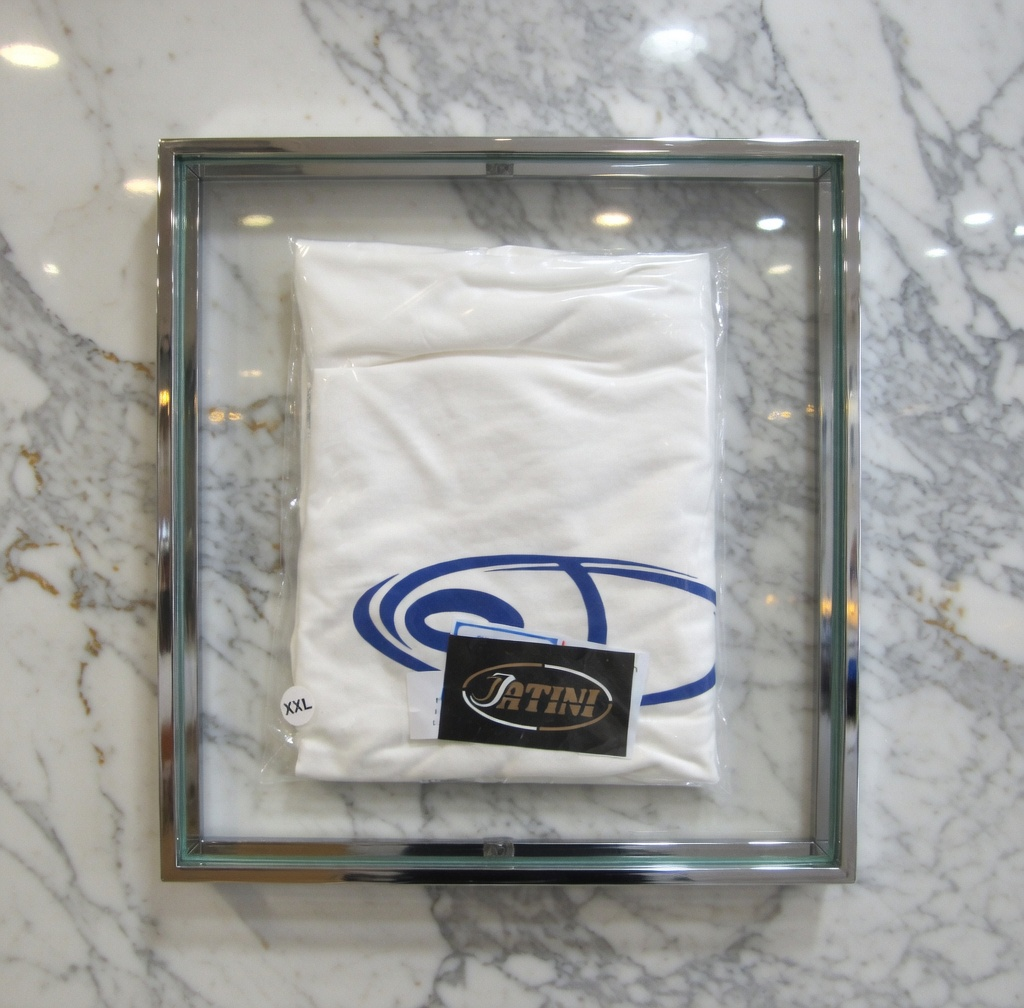 JATINI ONE OF ONE CLASSIC TEE. SIZE 2X-LARGE