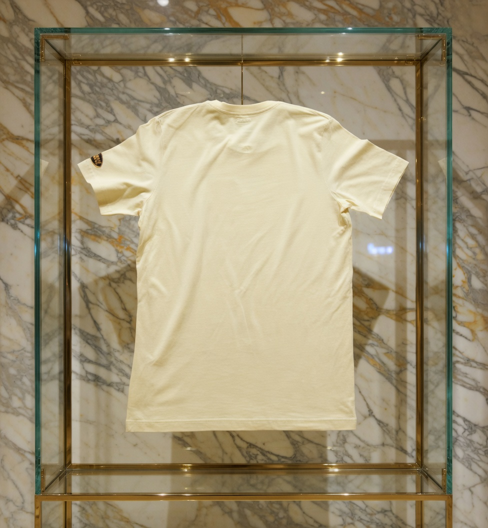 JATINI ONE OF ONE CLASSIC TEE. SIZE-MEDIUM