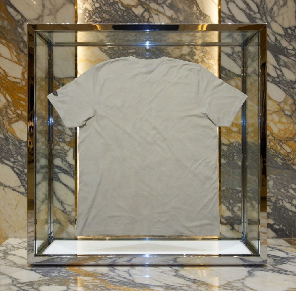 JATINI ONE OF ONE GOLD TEE.. SIZE 2X-LARGE